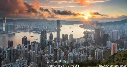 董小宛果冻传媒麻豆-朱唇轻启，细语呢喃间——董小宛果冻传媒与麻豆文化的视觉盛宴